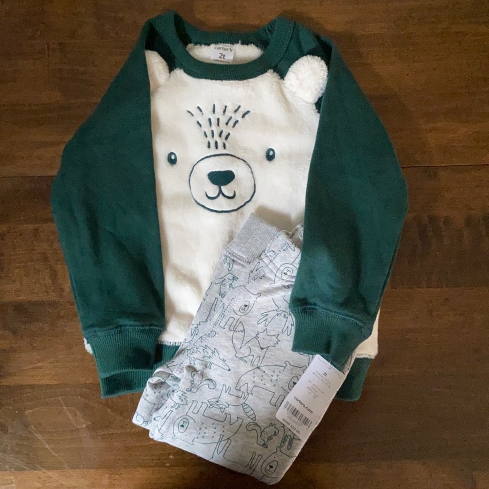 Carters NWT soft Bear Outfit